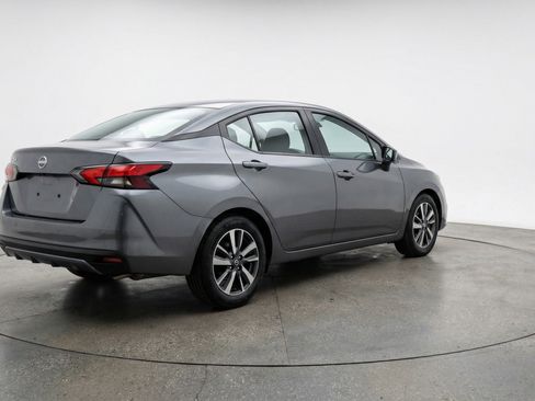 Used 2025 Nissan Versa SV image 9