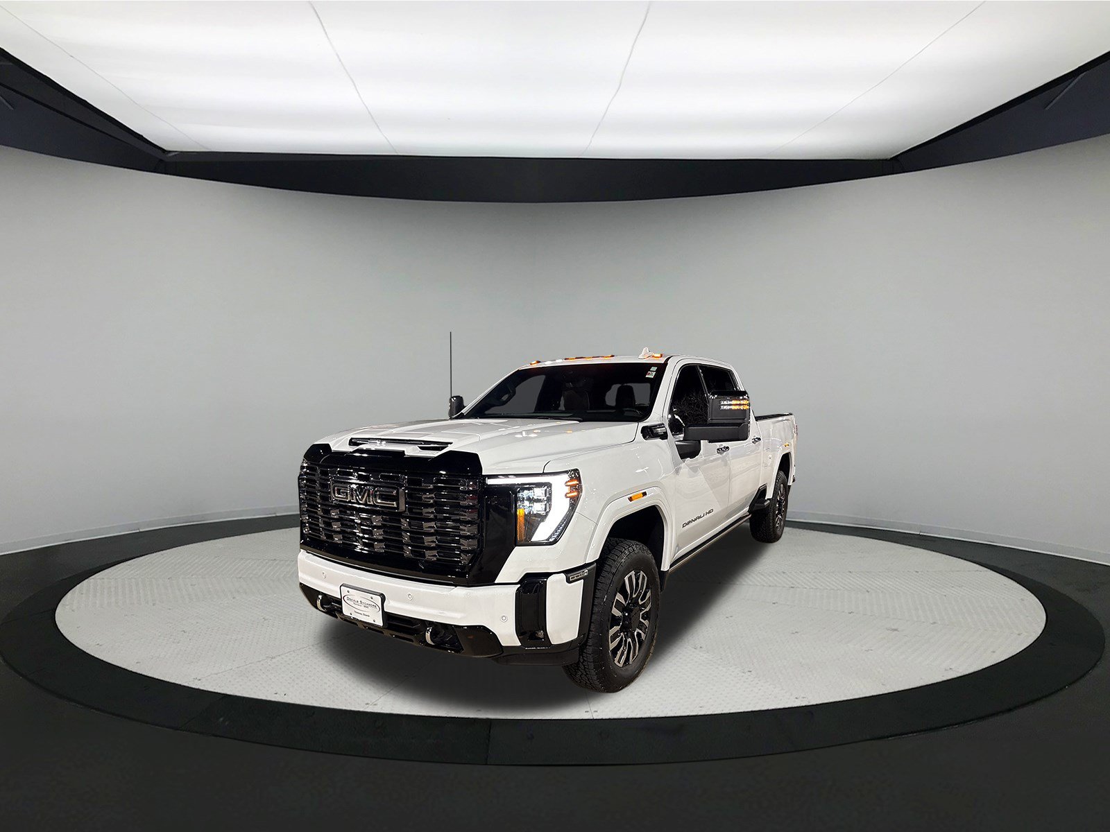 Used 2026 GMC Sierra 2500 Denali Ultimate AWD/4WD image 3
