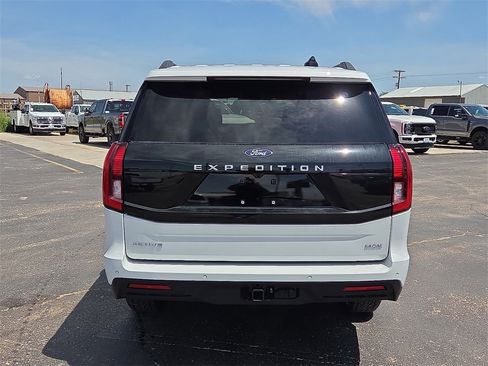New 2025 Ford Expedition Max Active image 4
