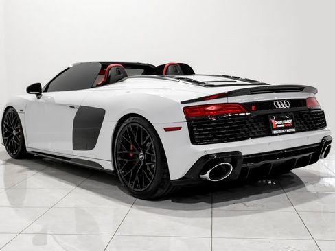 Used 2020 Audi R8 V10 w/ 20" Wheel Package image 13