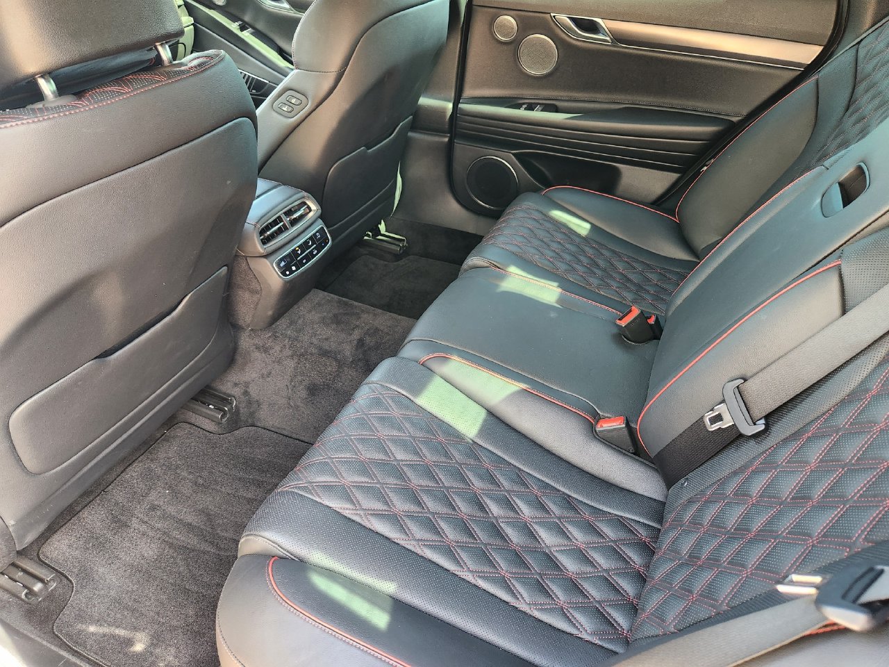 Used 2024 Genesis G80 2.5T w/ Sport Prestige Package AWD/4WD image 28
