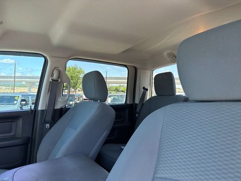 Used 2018 RAM 3500 Tradesman w/ Chrome Appearance Group AWD/4WD image 25