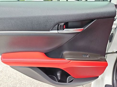 Used 2022 Toyota Camry XSE image 31