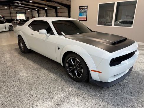 Used 2019 Dodge Challenger SRT Hellcat Redeye RWD image 13