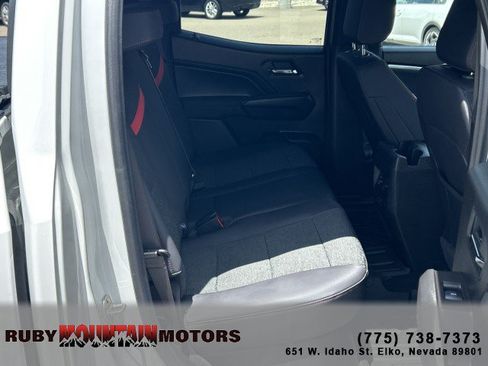 Used 2025 Chevrolet Colorado Z71 AWD/4WD image 23