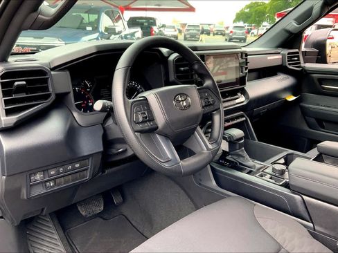 Used 2026 Toyota Tundra SR5 w/ SX Package AWD/4WD image 18