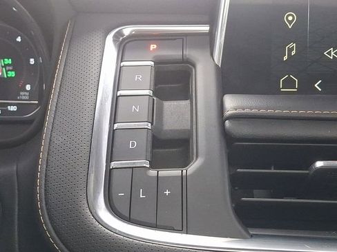 Used 2023 GMC Yukon AT4 image 17