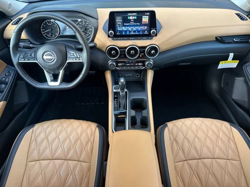 Used 2025 Nissan Sentra SV w/ SV Premium Package FWD image 13