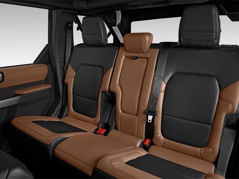 Used 2025 Ford Bronco Sport Outer Banks AWD/4WD image 11