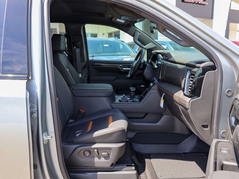 New 2026 GMC Sierra 1500 AT4 AWD/4WD image 32