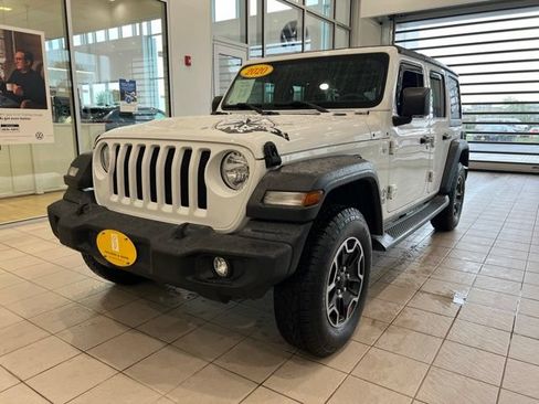Used 2020 Jeep Wrangler Unlimited Sport AWD/4WD image 3