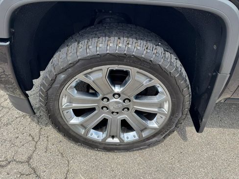 Used 2018 GMC Sierra 1500 Denali w/ Denali Ultimate Package AWD/4WD image 13