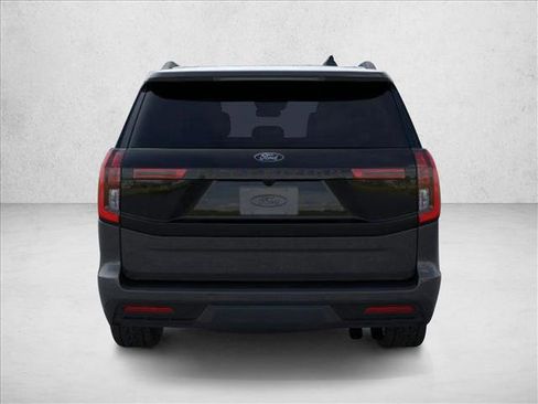New 2026 Ford Expedition Tremor image 5