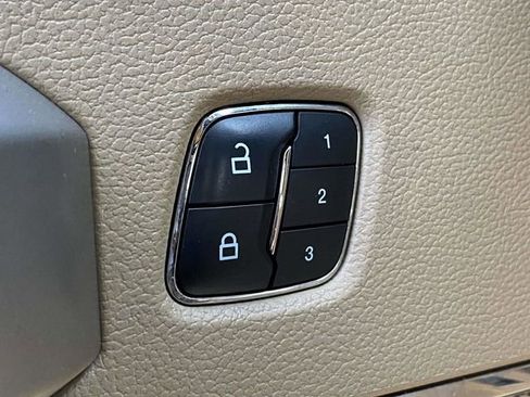 Used 2018 Ford F150 Lariat image 30