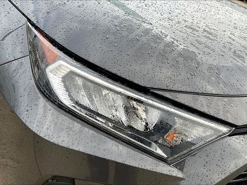 Used 2019 Toyota RAV4 XLE image 33