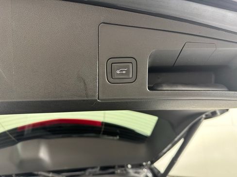 Used 2023 Cadillac XT5 Premium Luxury AWD/4WD image 33