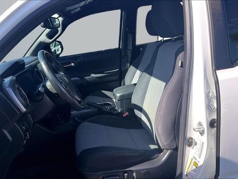 Used 2023 Toyota Tacoma TRD Sport AWD/4WD image 26