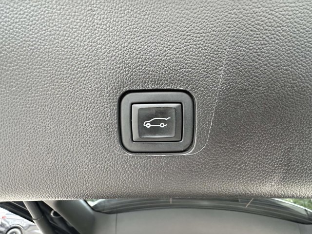 Certified 2021 Chevrolet Traverse LT AWD/4WD image 23