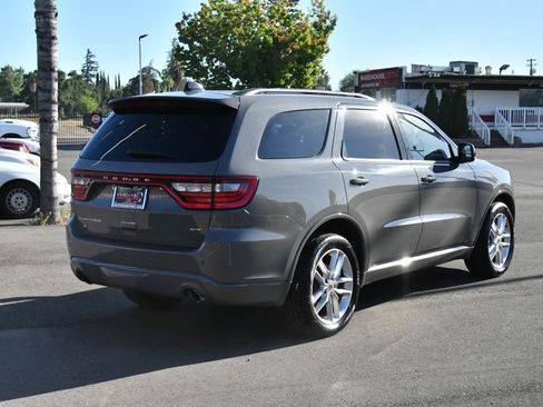 Used 2024 Dodge Durango GT image 8