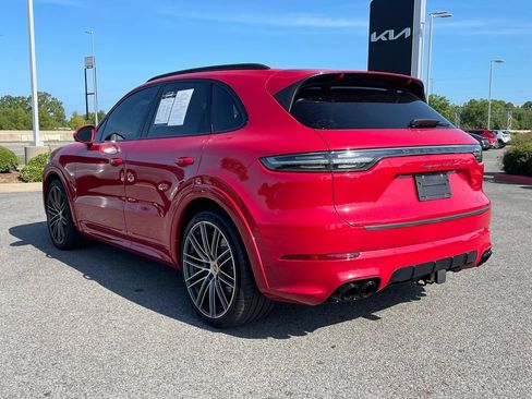 Used 2021 Porsche Cayenne GTS AWD/4WD image 5