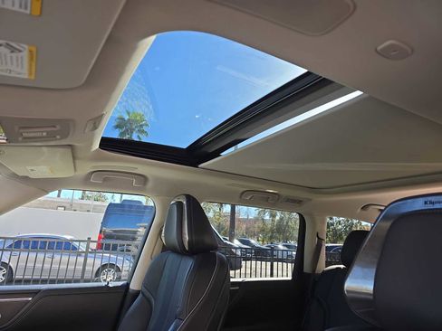 Certified 2025 INFINITI QX80 Sensory image 25