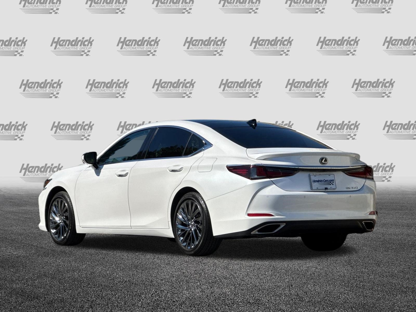 Used 2024 Lexus ES 350 w/ Accessory Package (Z2) FWD image 7