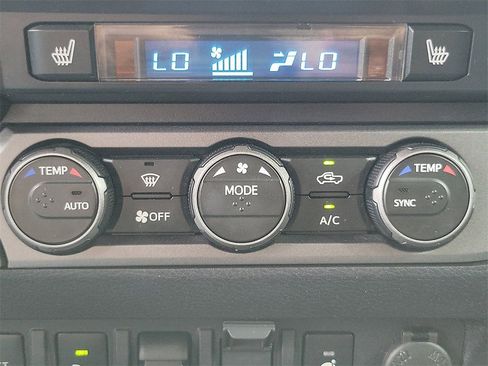 Used 2020 Toyota Tacoma TRD Sport image 12