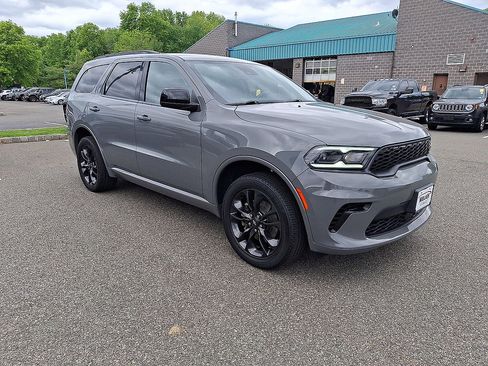 Used 2023 Dodge Durango GT AWD/4WD image 2