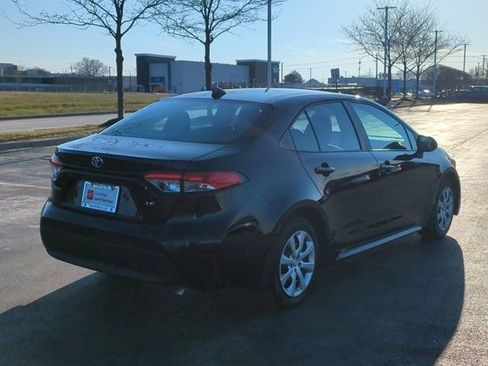 Certified 2025 Toyota Corolla LE image 5