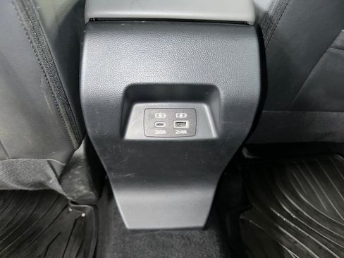 Used 2024 Subaru Crosstrek 2.0i Premium AWD/4WD image 21
