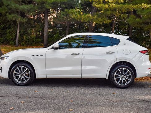 Used 2021 Maserati Levante GranSport image 4