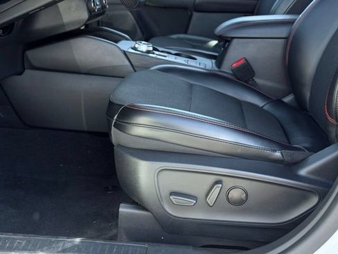 Used 2024 Ford Escape ST-Line Select AWD/4WD image 18
