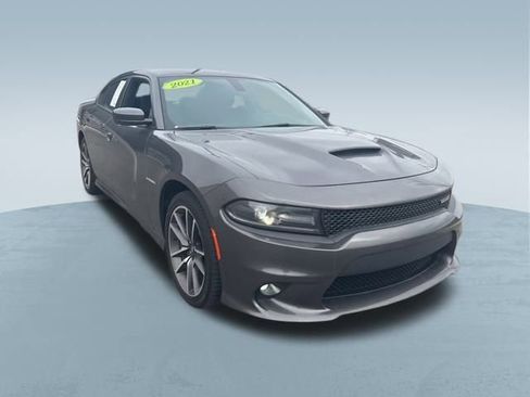 Used 2021 Dodge Charger R/T w/ Plus Group image 4