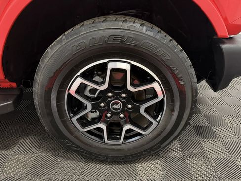 Used 2023 Ford Bronco Outer Banks AWD/4WD image 25