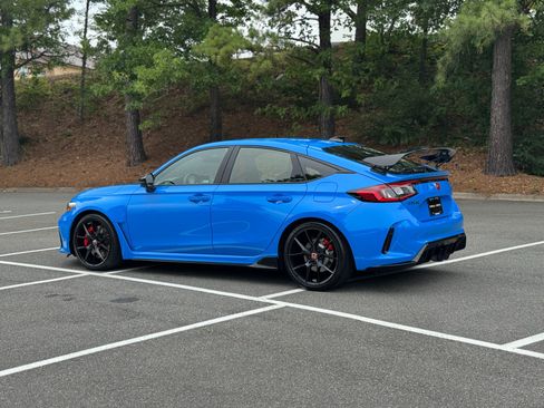 Used 2025 Honda Civic Type R image 7