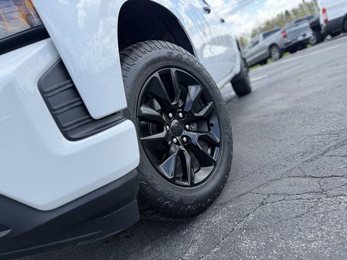 Used 2021 Chevrolet Silverado 1500 Custom w/ LPO, Dark Essentials Package AWD/4WD image 2