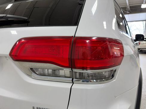 Used 2018 Jeep Grand Cherokee Limited image 7