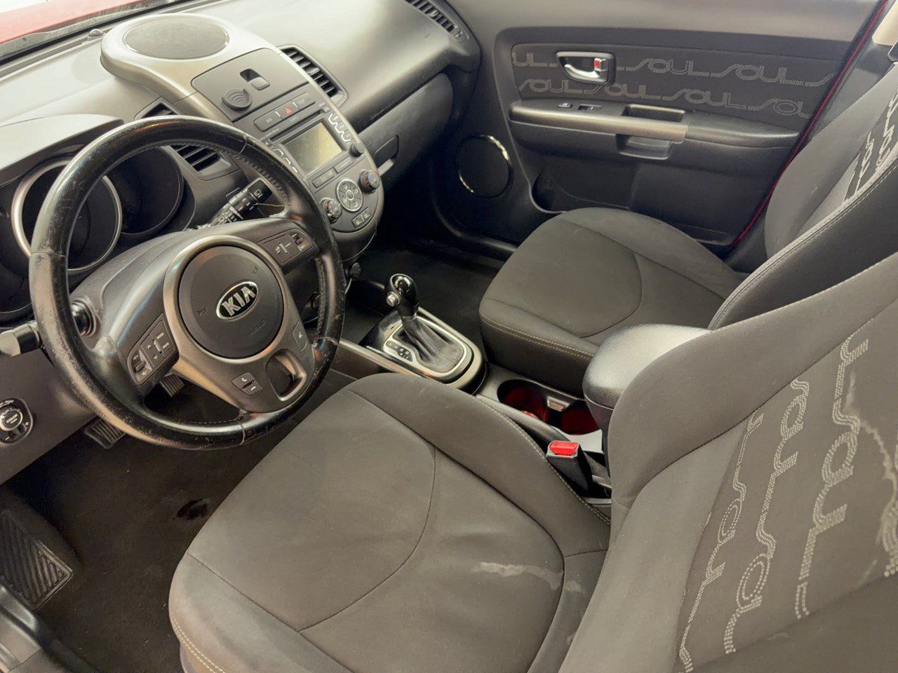 Used 2013 Kia Soul + w/ Audio Pkg FWD image 4