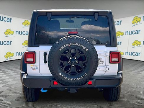 Used 2023 Jeep Wrangler Unlimited image 5