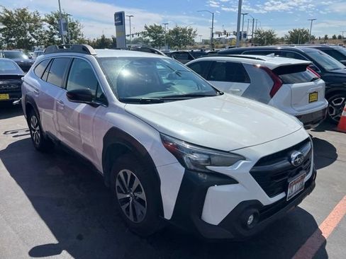Used 2024 Subaru Outback Premium AWD/4WD image 5