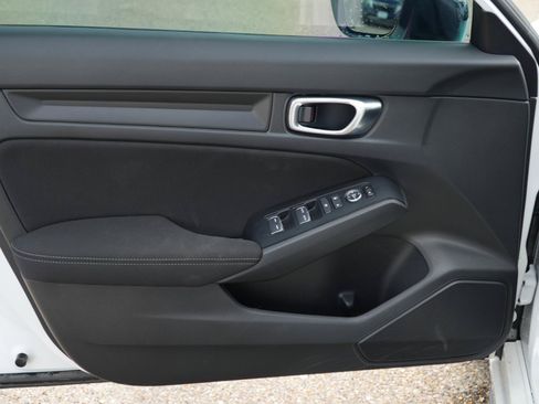 Used 2026 Honda Civic Sport image 4