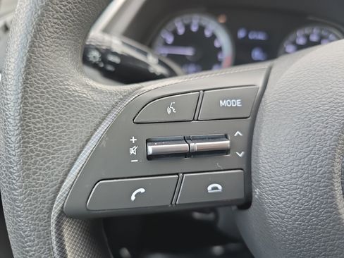 Used 2022 Hyundai Sonata SE image 16