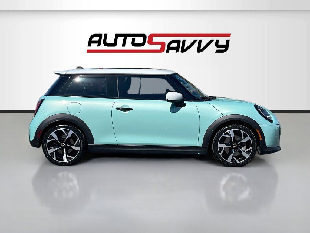 Used 2025 MINI Cooper S FWD image 8
