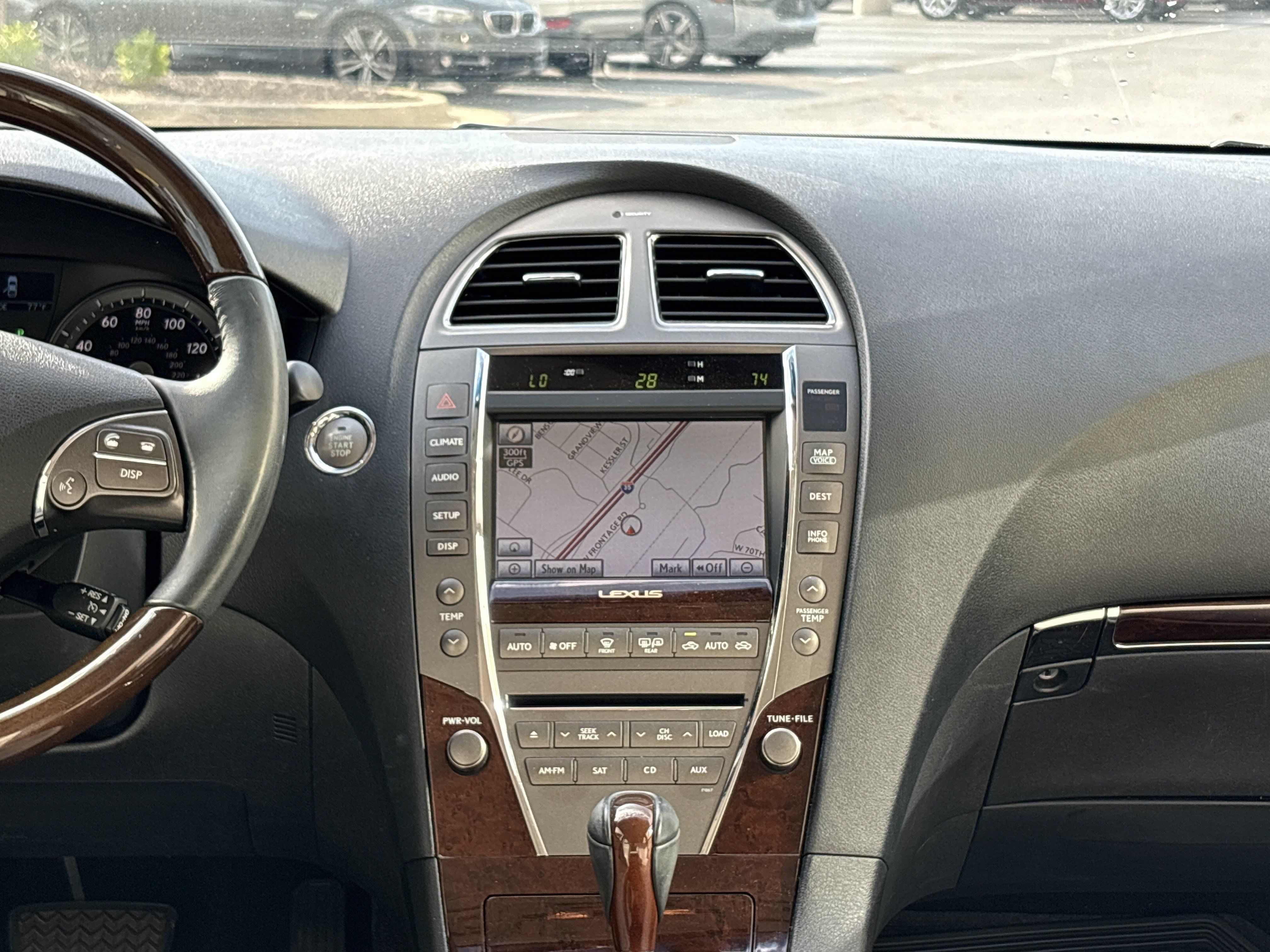 Used 2011 Lexus ES 350 w/ Preferred Accessory Package FWD image 30