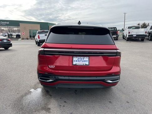 Used 2024 Lincoln Nautilus Reserve image 9