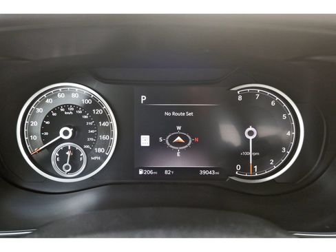 Used 2025 Genesis G70 2.5T RWD image 16