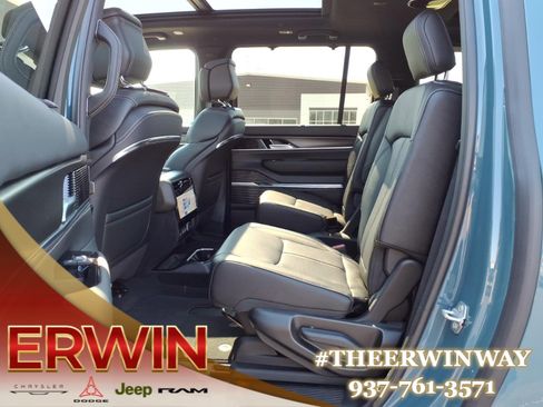 New 2026 Jeep Grand Wagoneer L Summit AWD/4WD image 15