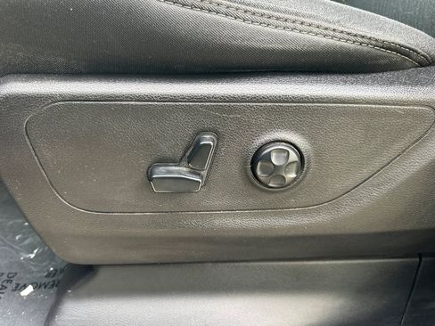 Used 2019 RAM 1500 Big Horn image 14