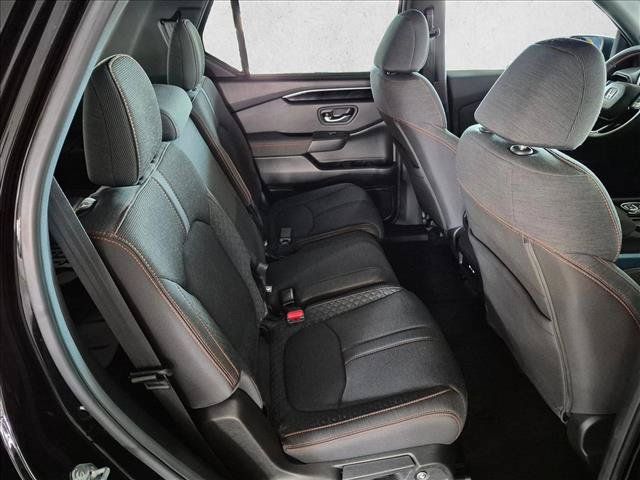 Used 2025 Honda Pilot Sport image 20