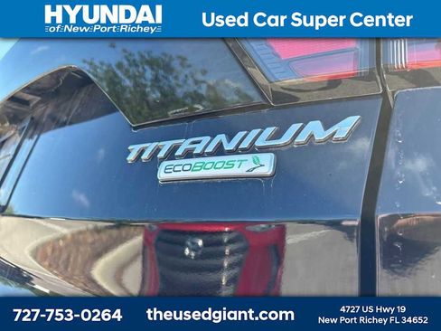 Used 2017 Ford Escape Titanium w/ Equipment Group 301A FWD image 5